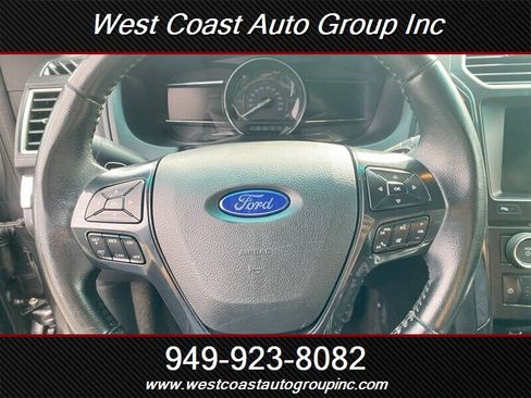 Used 2016 Ford Explorer XLT w/ Equipment Group 202A image 11
