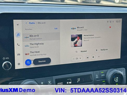 Certified 2025 Toyota Grand Highlander FWD image 29