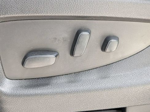 Used 2019 Chevrolet Suburban LT AWD/4WD image 40