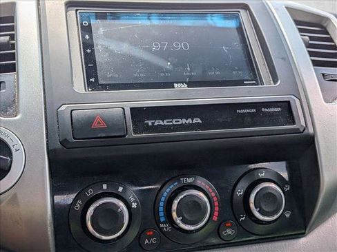 Used 2015 Toyota Tacoma 4x4 Double Cab w/ TRD Off-Road Package image 8