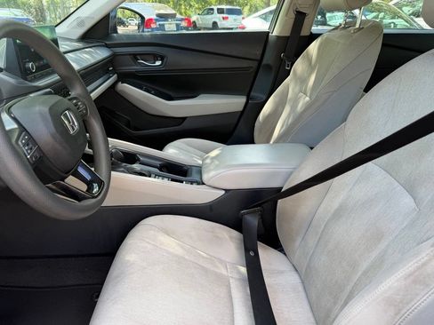 Certified 2023 Honda Accord EX image 17