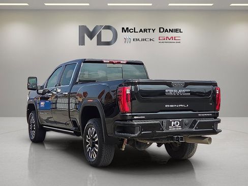 Used 2025 GMC Sierra 2500 Denali Ultimate w/ Max Trailering Package image 4