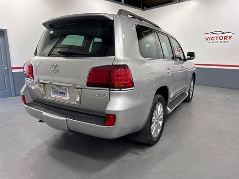 Used 2008 Lexus LX 570 4WD image 3