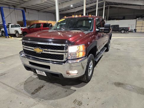 Used 2013 Chevrolet Silverado 2500 LT w/ Interior Plus Package image 3