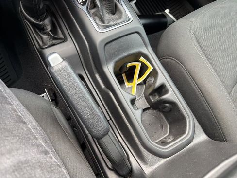 Used 2022 Jeep Wrangler Willys image 21