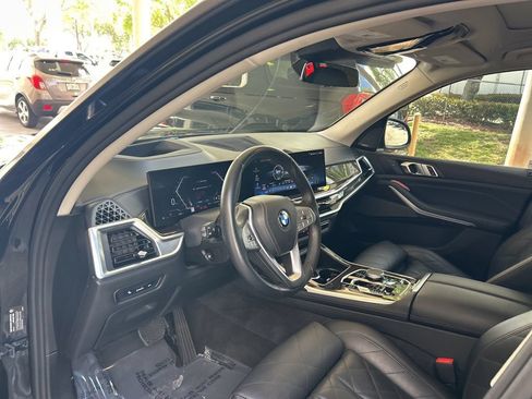 Used 2024 BMW X7 xDrive40i AWD/4WD image 7