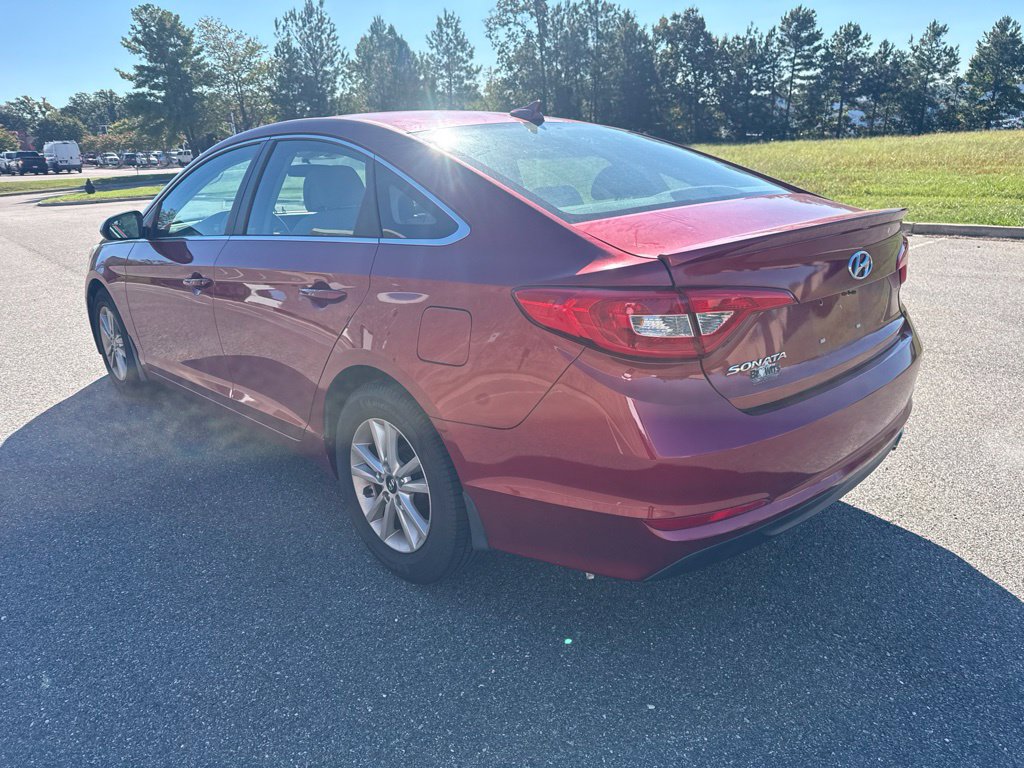 Used 2015 Hyundai Sonata SE FWD image 5