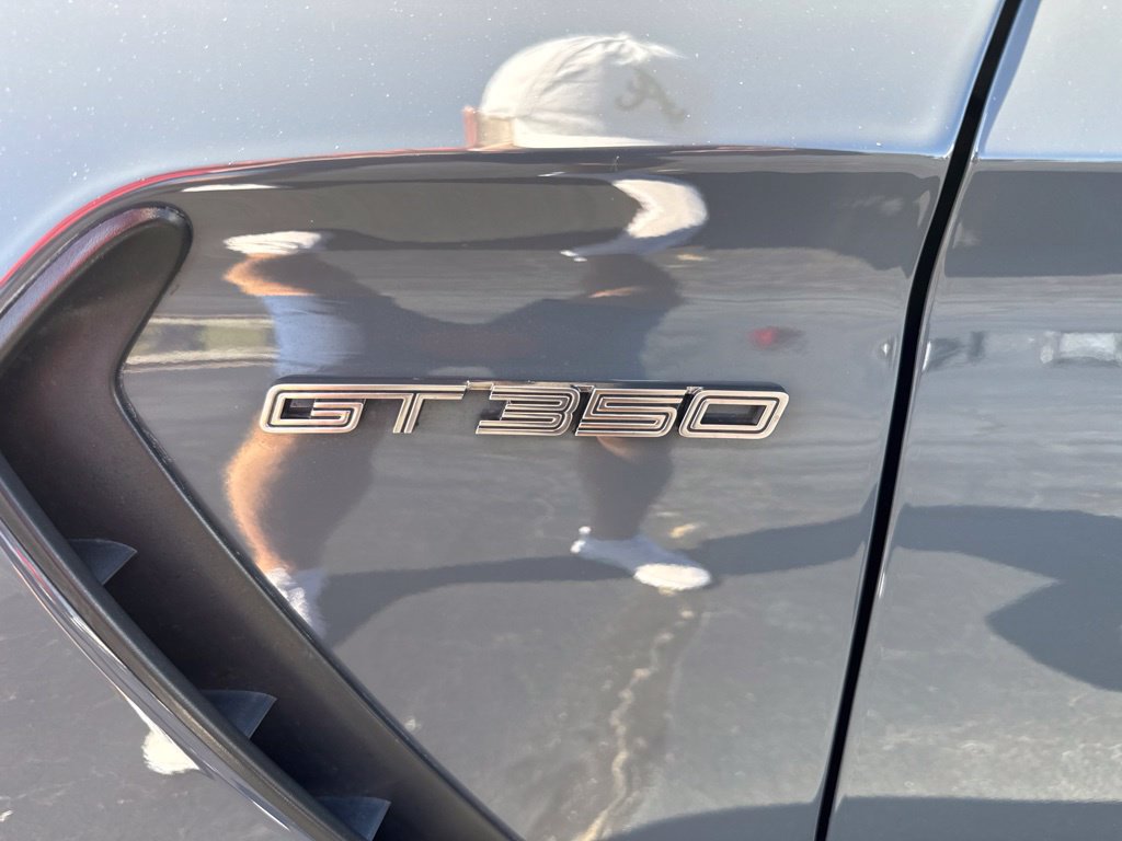 Used 2018 Ford Mustang Shelby GT350 w/ Convenience Package RWD image 7