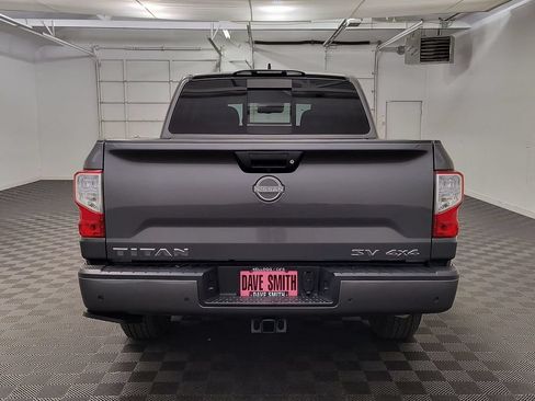 Used 2023 Nissan Titan SV w/ SV Convenience Package AWD/4WD image 10