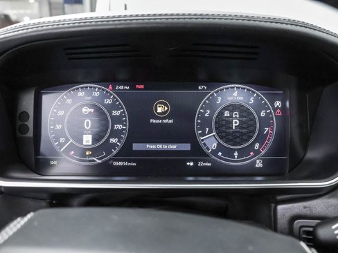 Used 2022 Land Rover Range Rover Sport SVR image 16