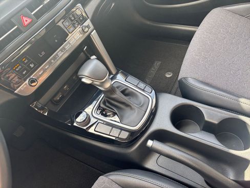 Used 2025 Kia Seltos S image 39