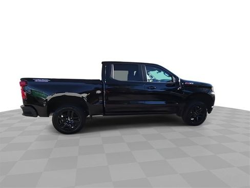 Used 2022 Chevrolet Silverado 1500 LT Trail Boss w/ LT Trail Boss Premium Package image 9