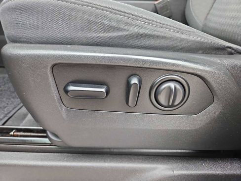 Used 2020 Chevrolet Silverado 1500 RST image 18