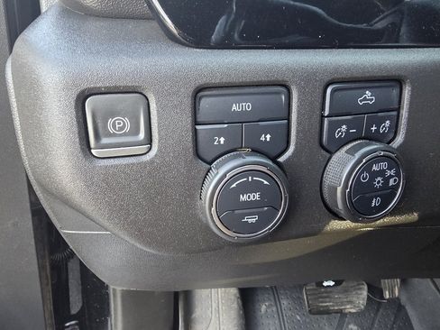 Used 2022 Chevrolet Silverado 1500 RST w/ Protection Package image 21