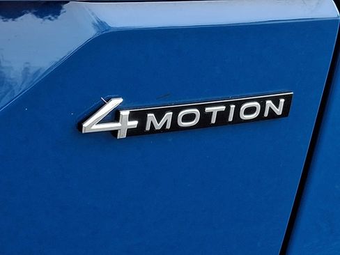 Used 2025 Volkswagen Atlas SEL Premium R-Line image 29