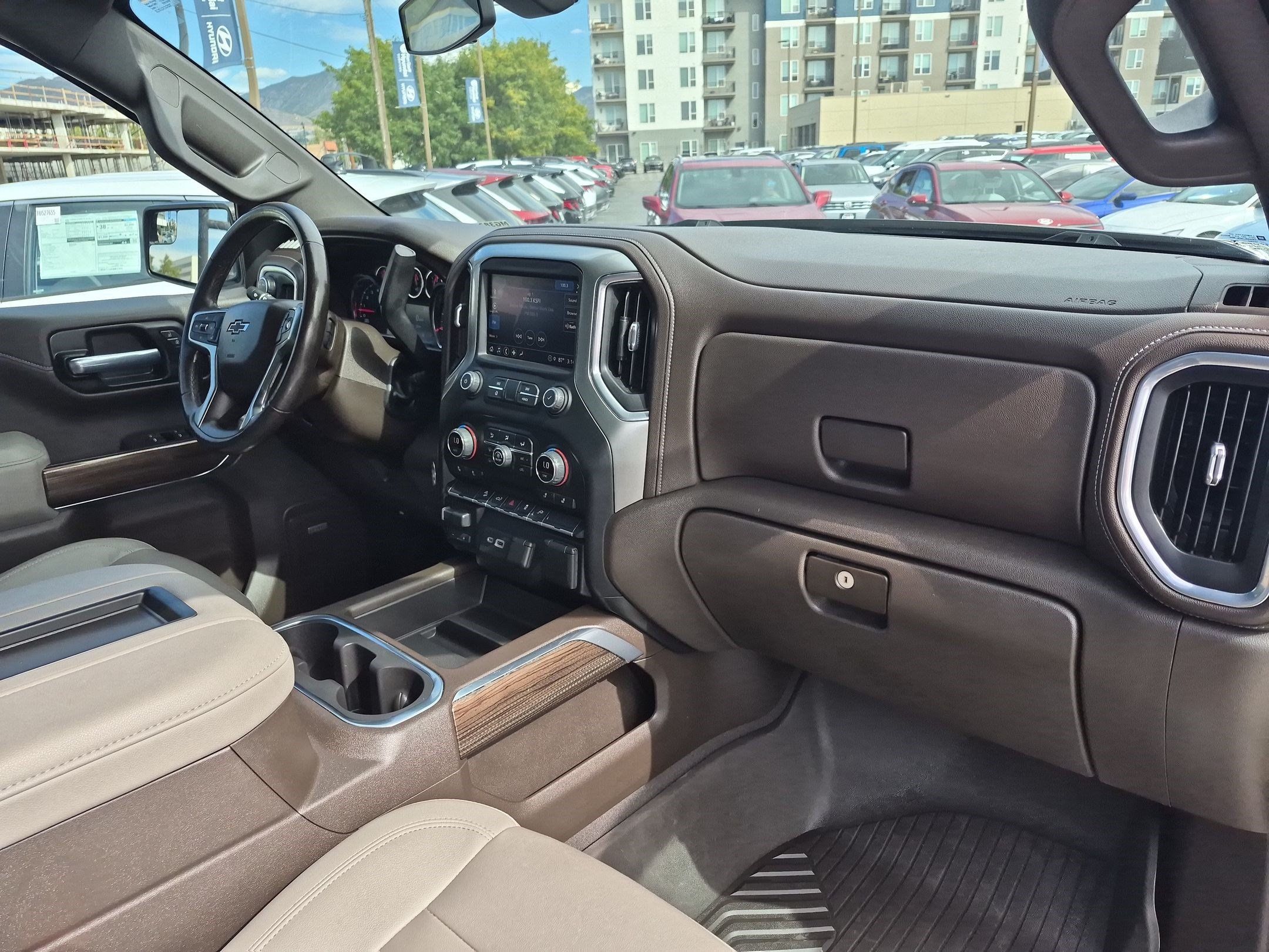 Used 2021 Chevrolet Silverado 1500 LT Trail Boss w/ Convenience Package II AWD/4WD image 32