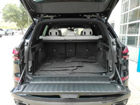 Used 2025 BMW X5 sDrive40i w/ M Sport Package RWD image 31