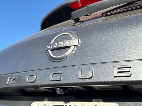 Used 2024 Nissan Rogue S FWD image 6