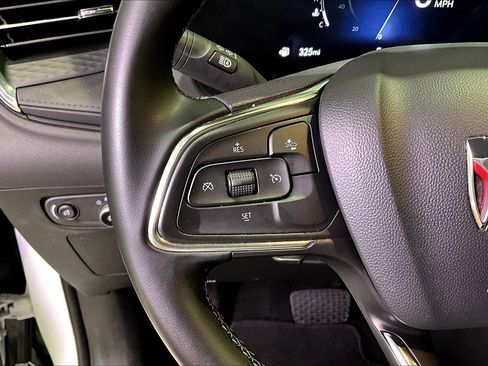 Used 2025 Buick Encore GX Preferred FWD image 11