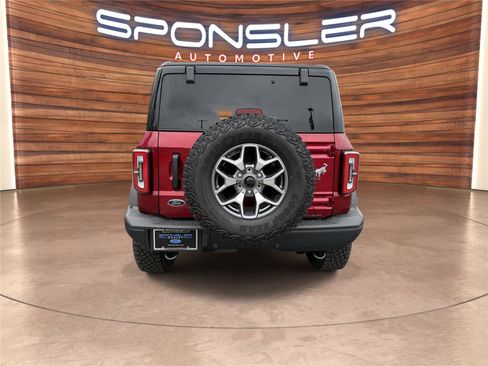 New 2025 Ford Bronco Badlands image 5