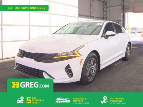 Used 2022 Kia K5 LXS FWD image 1