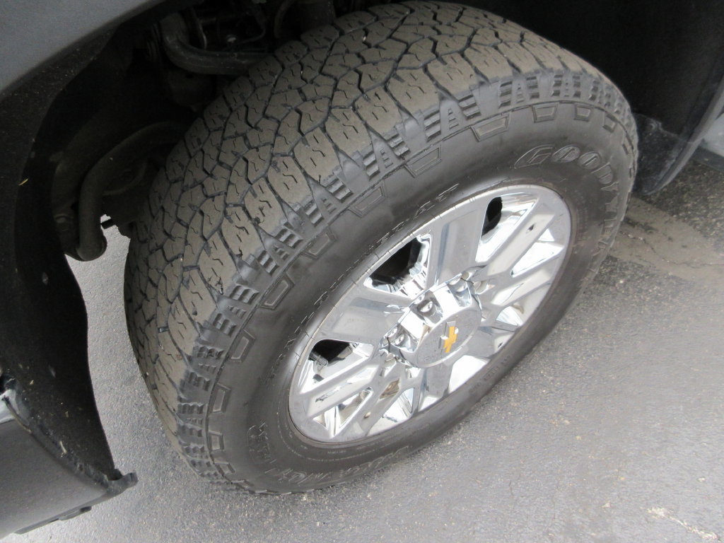 Certified 2024 Chevrolet Silverado 3500 High Country w/ Technology Package AWD/4WD image 14