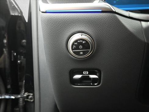 New 2026 Mercedes-Benz GLC 300 4MATIC image 18