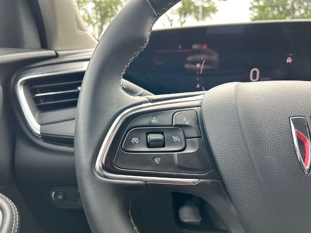 Certified 2024 Buick Encore GX Preferred FWD image 21