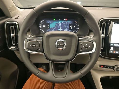 New 2026 Volvo XC40 B5 Ultra w/ Climate Package image 23