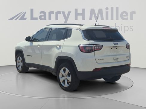 Used 2020 Jeep Compass Latitude AWD/4WD image 3