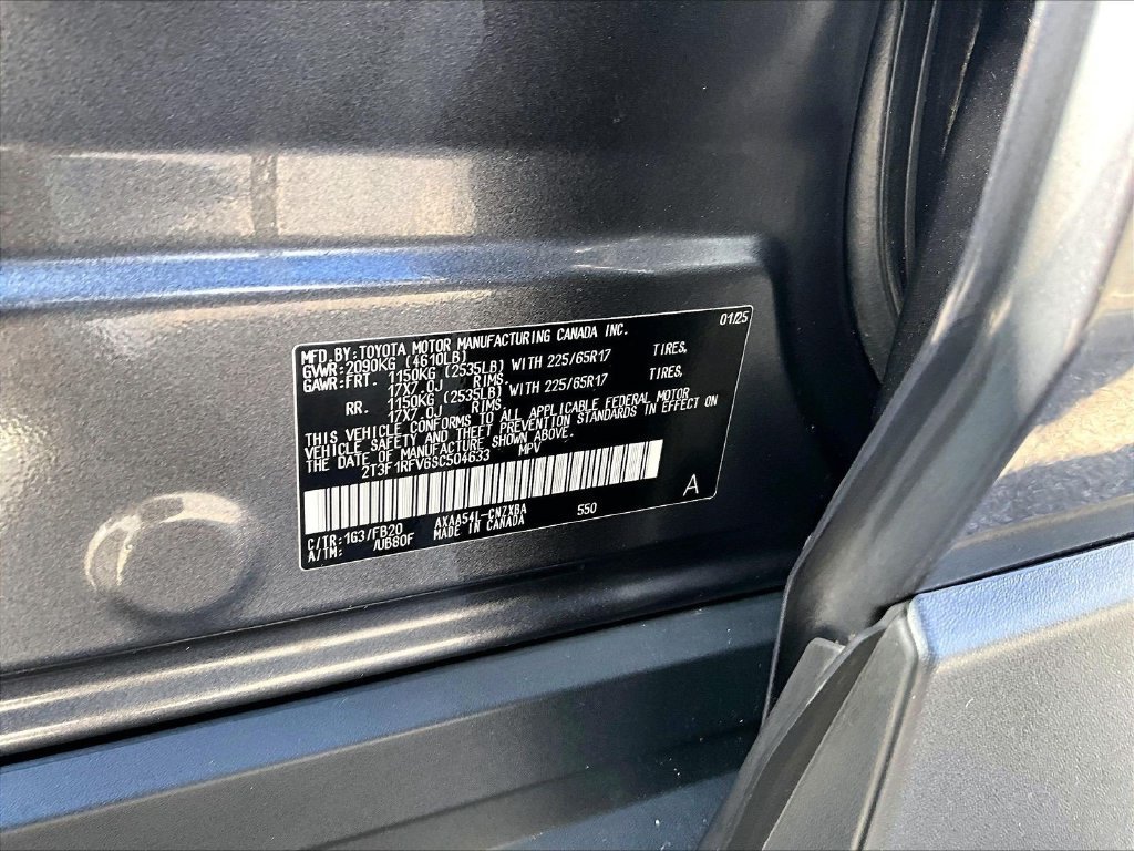 Used 2025 Toyota RAV4 LE AWD/4WD image 35