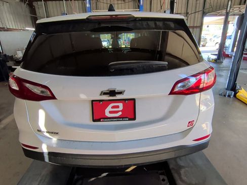 Used 2020 Chevrolet Equinox LS w/ LS Convenience Package image 6