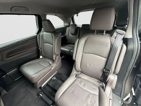Used 2018 Honda Odyssey Touring image 15