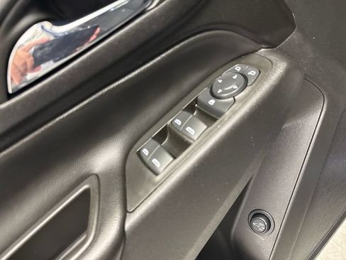 Used 2022 Chevrolet Equinox LT FWD image 12