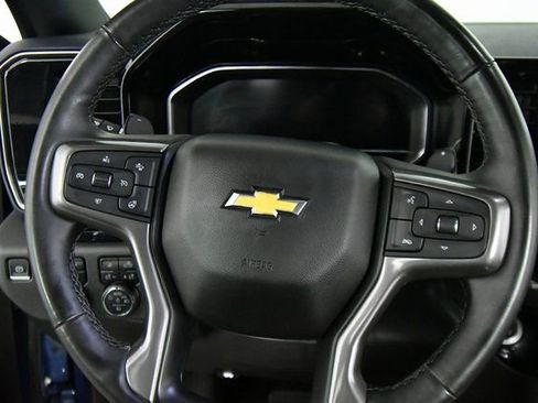 Used 2024 Chevrolet Silverado 1500 High Country w/ Technology Package image 2