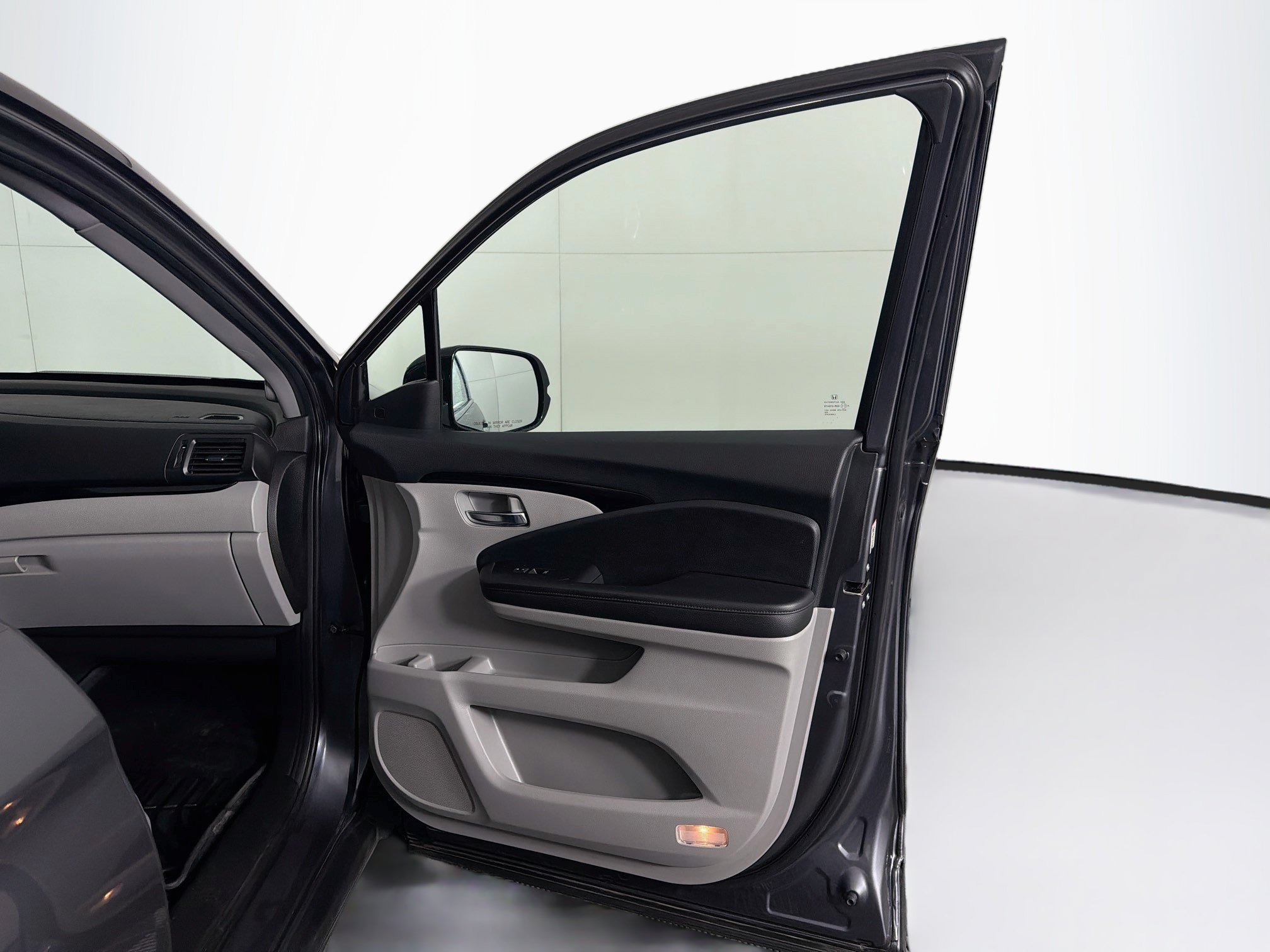 Used 2021 Honda Pilot Touring image 34
