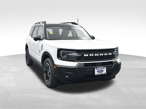 New 2025 Ford Bronco Sport Outer Banks w/ Outer Banks Tech Package+ image 2
