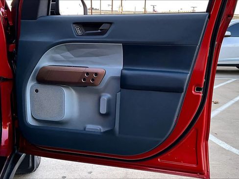 Used 2024 Ford Maverick Lariat image 21