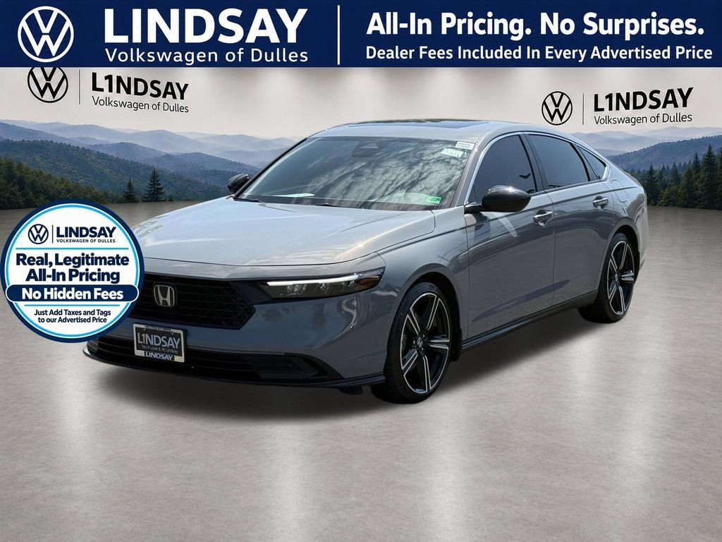 Used 2024 Honda Accord Sport image 4