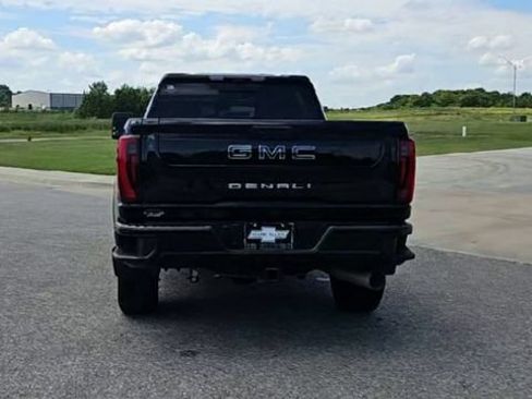 Used 2024 GMC Sierra 2500 Denali Ultimate AWD/4WD image 7