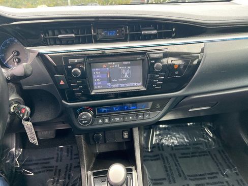 Used 2016 Toyota Corolla S image 31