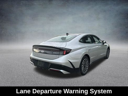 Used 2024 Hyundai Sonata SEL FWD image 11