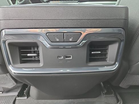 Certified 2026 Chevrolet Silverado 1500 High Country w/ Midnight Edition AWD/4WD image 14