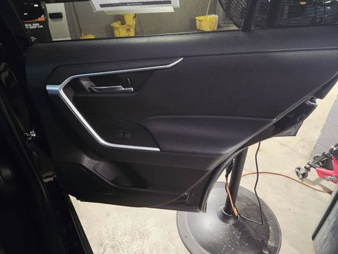 Used 2022 Toyota RAV4 XLE AWD/4WD image 35