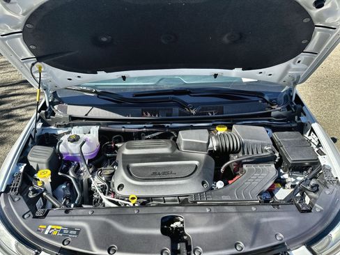 New 2026 Chrysler Pacifica Pinnacle image 29