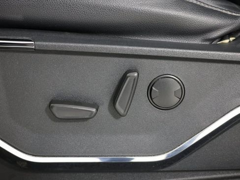 Used 2024 Ford F350 Lariat w/ Chrome Package image 27