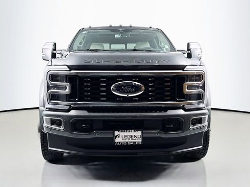 Used 2026 Ford F450 Platinum w/ Platinum Plus Package image 2