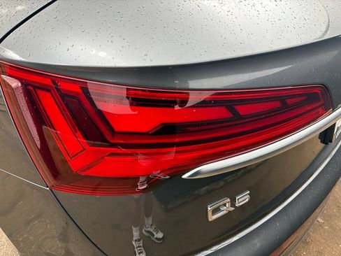 Used 2023 Audi Q5 e Premium Plus AWD/4WD image 23