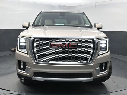 Used 2021 GMC Yukon Denali w/ Denali Premium Package RWD image 42