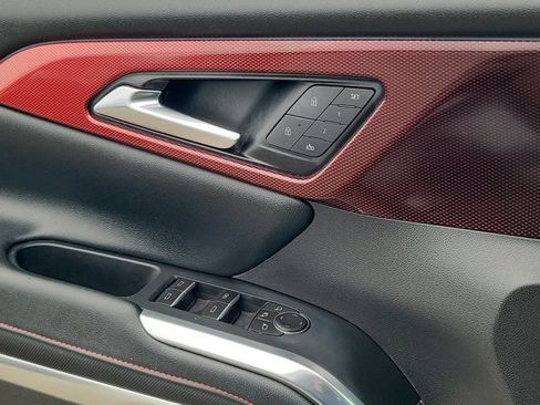 Used 2024 Chevrolet Traverse RS w/ LPO, Floor Liner Package FWD image 23